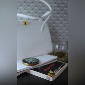 Vintage brooch. Gold plate with a large green stone.